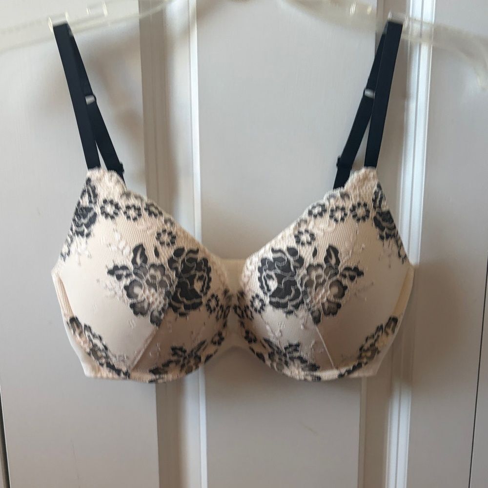 Parisian Intimates Bra Size 32DD